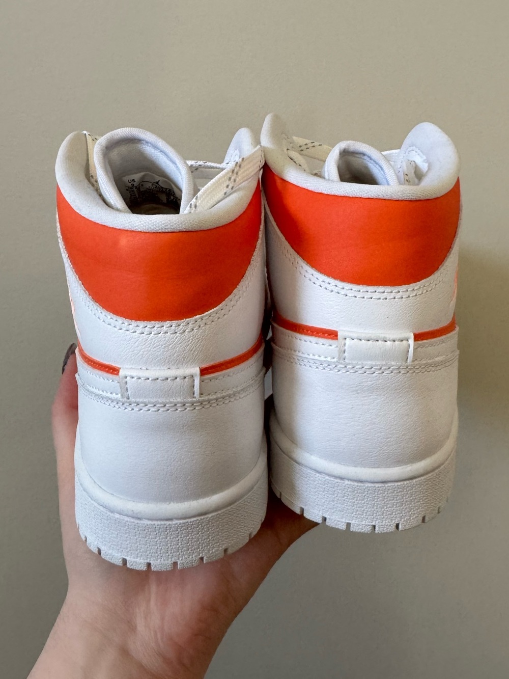 Nike Air Jordan 1 Mid SE bright citrus - Tried on once (no box) - Picture 6 of 8